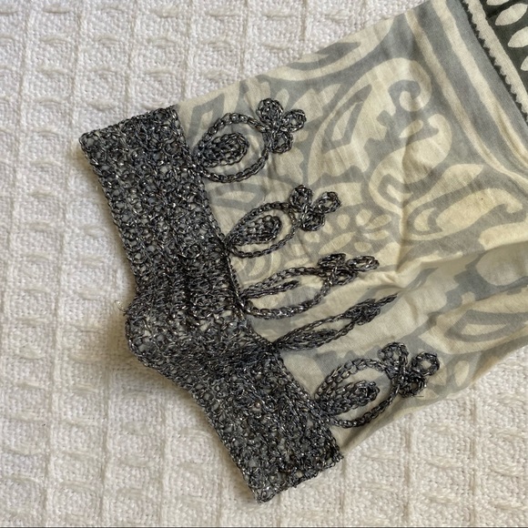 Calypso St. Barth Gray and White Swim Coverup Gently warn - Picture 2 of 10